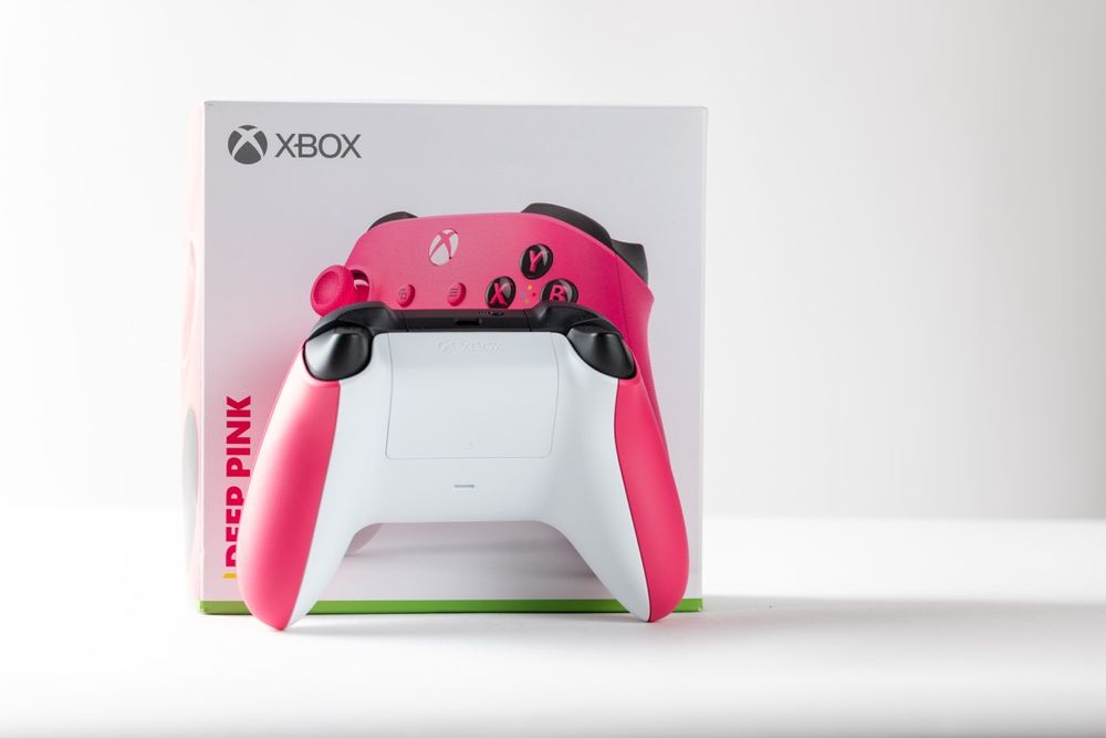 Microsoft Xbox Wireless Controller - Deep Pink | Kaufen auf Ricardo