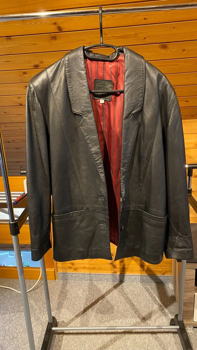 Giacche: Schwarze Damen Lederjacke Gr.34 (Blazerform) – Usato da Berg TG venduto da tanzfuchs