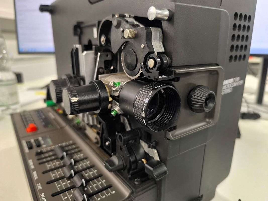 Bauer Proiettori: Projektor Bauer T610 Microcomputer Stereo/Super8 – Usato da Rüti ZH venduto da Restwert_Rueti_ZH 2