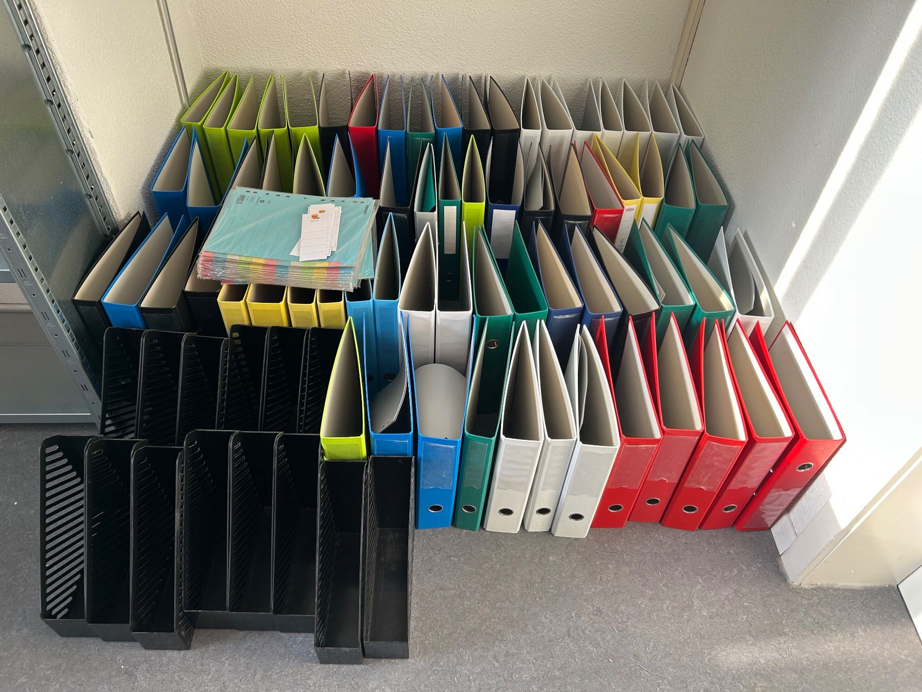 Ordner: Ordner, Register, Stehsammler – Gebraucht aus Zürich von Tm7 1