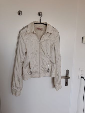 ONLY Jacke Damen Grösse S mit Pailletten