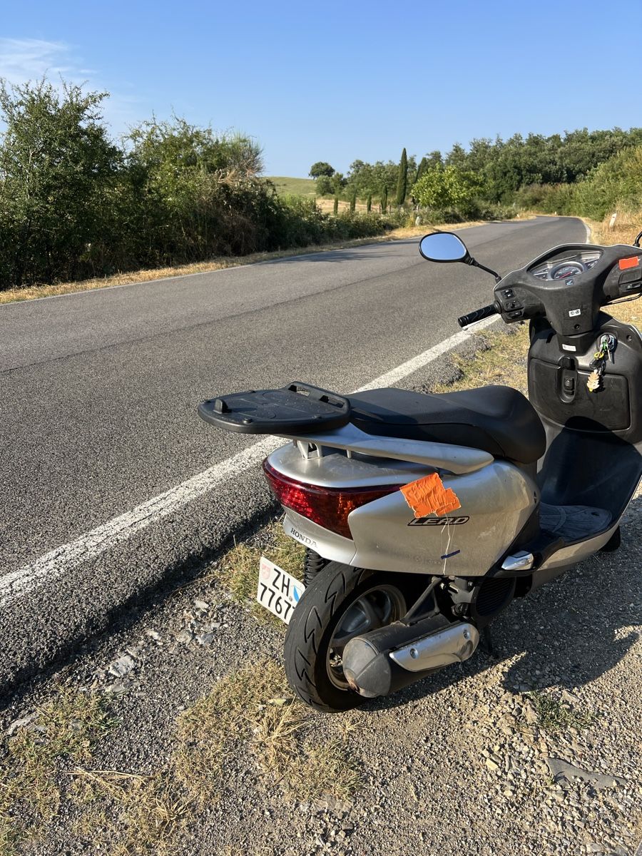 Honda Scooter: Honda lead 110 – Usato da Zürich venduto da titi2092 6