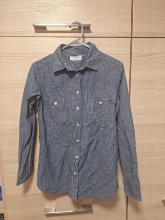 Uniqlo Chemise en jean manches longues  T. S comme neuve