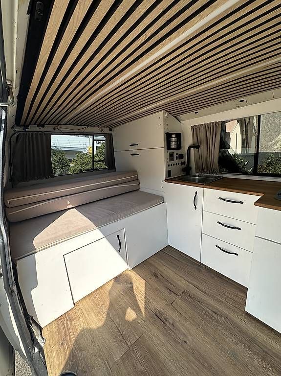 Veicoli da campeggio: VW T4 Camper Ausbau – Usato da Sissach venduto da Sebbii 2