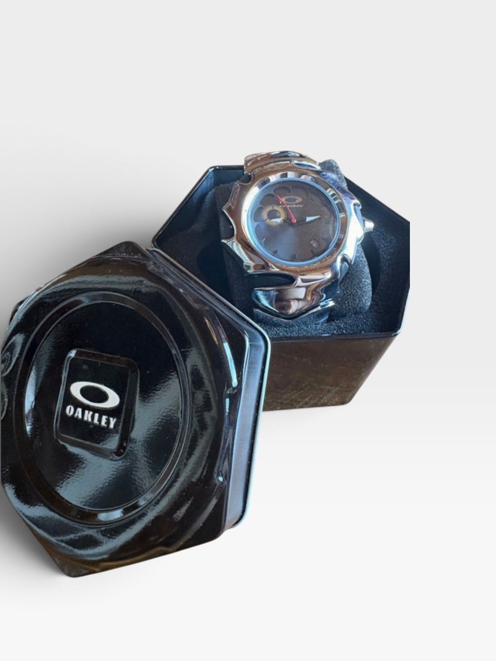 Oakley Orologi: Oakley Blade Chrome y2k – Nuovo e nell'imballaggio originale da Plan-Les-Ouates venduto da Loved_Panda_Clothing 3