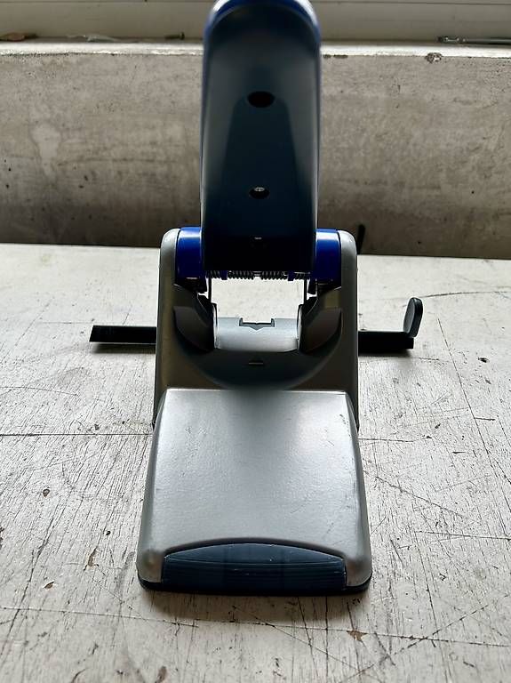 Ordner: Leitz Registraturlocher Blau – Gebraucht aus Zürich von jov_jg9g 2