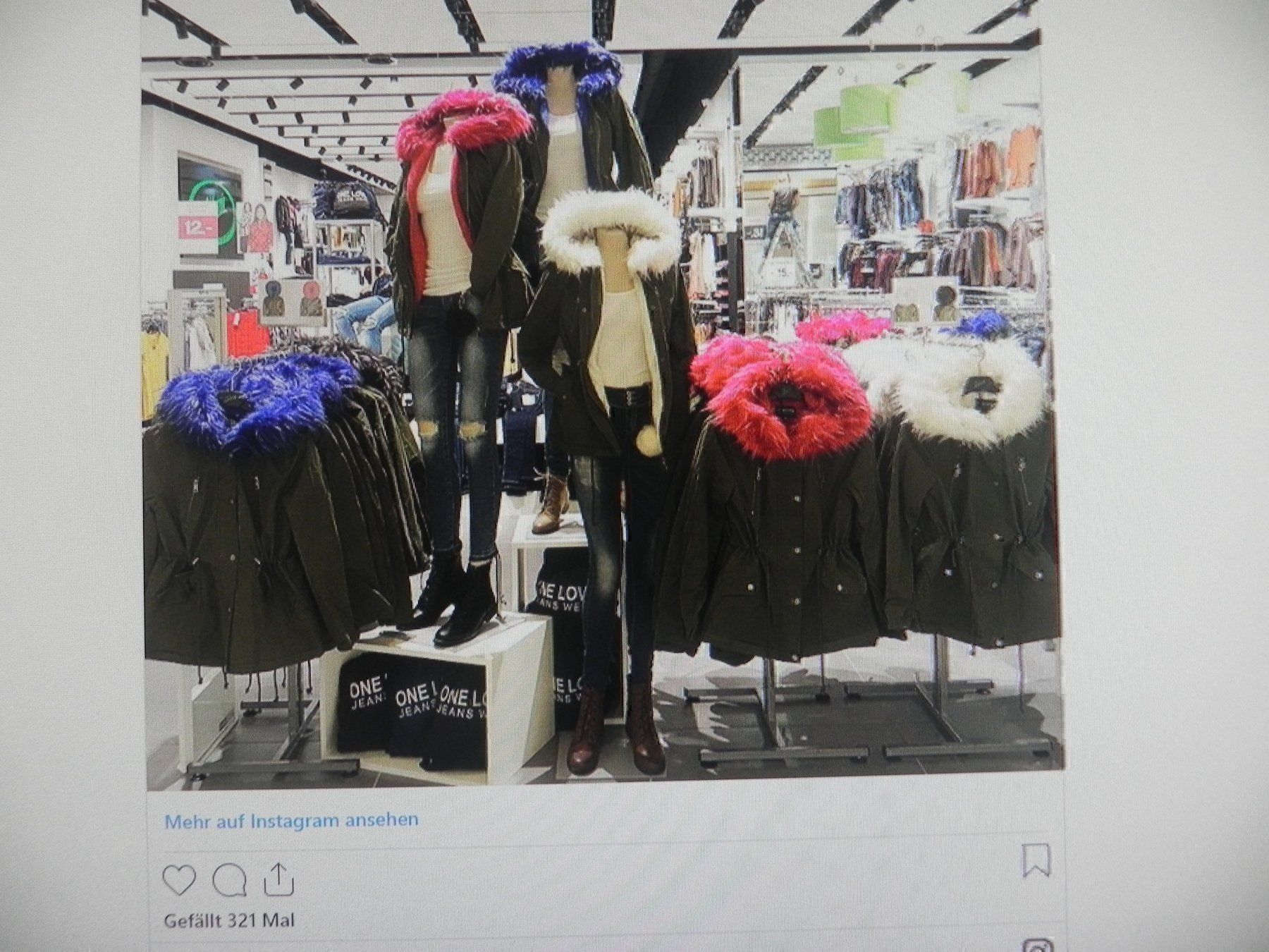 Vestes: Damen Jacke  Parka Olivgrün Grösse, Medium – D'occasion à Zürich par Y.B74 2