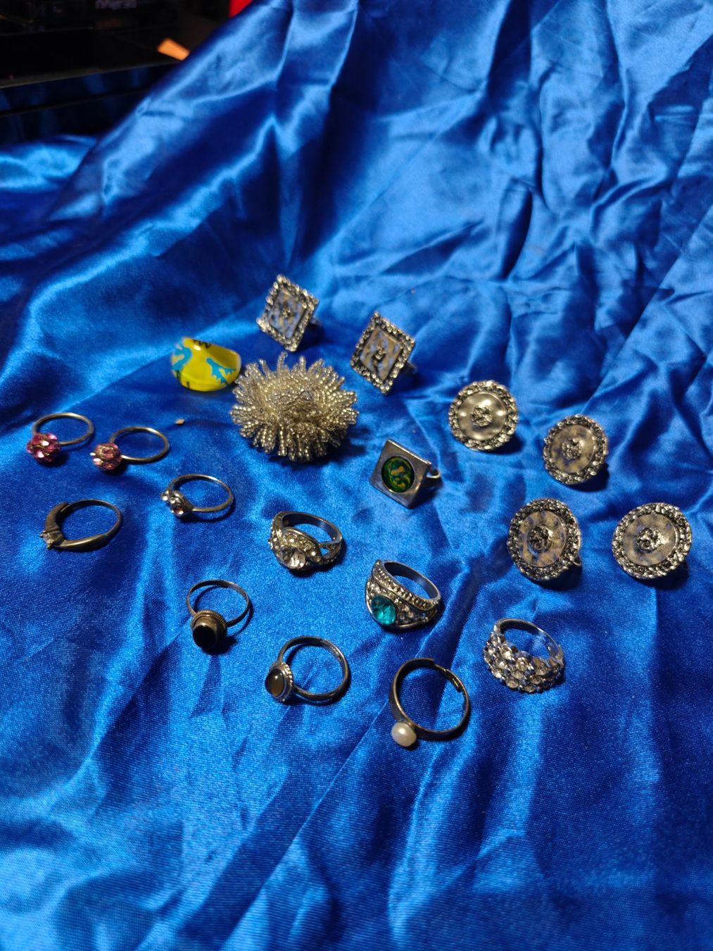 Sonstiger Schmuck: Konvolut Modeschmuck Ringe – Gebraucht aus Gutenswil von Vulcano21 1