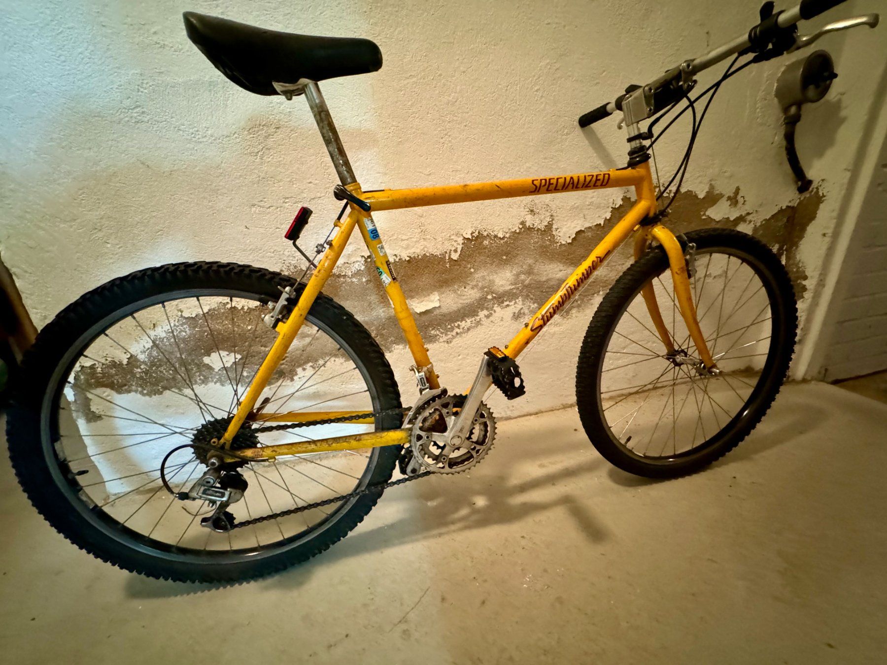 Specialized Velos: MTB Specialized StumpJumper. über 30 Jährig mit Sofride – Gebraucht aus Thun von  3
