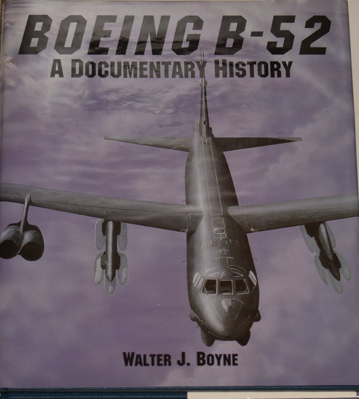 Libri: Boeing B-52 - A Dokumentary History – Nuovo (secondo la descrizione) da Basel venduto da Dogana