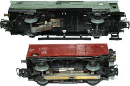 2x ELEKTRIFIZIERTE  MÄRKLIN GÜTERWAGEN / Spur H0