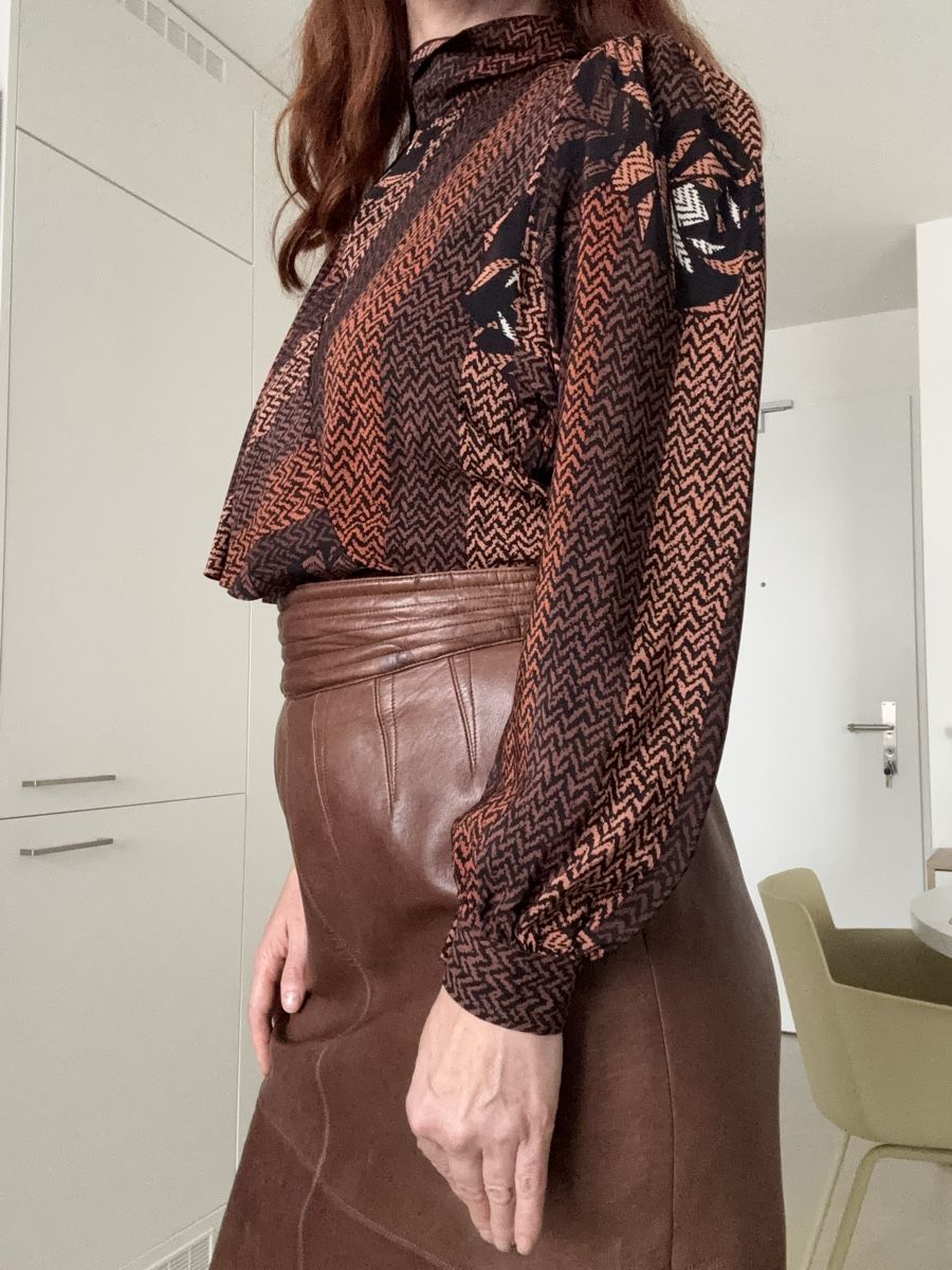 Escada Gonne: Escada Lederrock, vintage, Gr. 40 – Usato da Rheinfelden venduto da Jeva-Anna 6