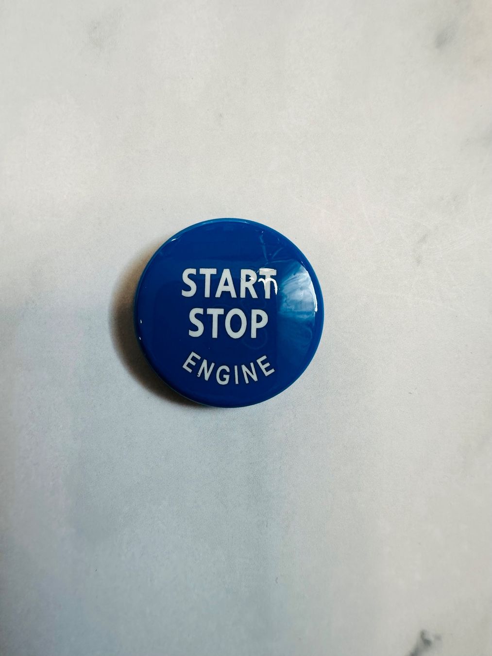 BMW Toutes les pièces auto: BMW Start Knopf E60 E70 E71 E81 E83 E84 E87 E89 E90 E91 E92 – Neuf avec emballage d'origine à Balsthal par D.K.Autoteile11 7