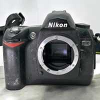 Appareil photo reflex numérique Nikon D70 défectueux