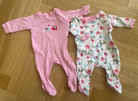 4 Baby Schlafanzüge Strampler, Grösse 50/56, Top Zustand