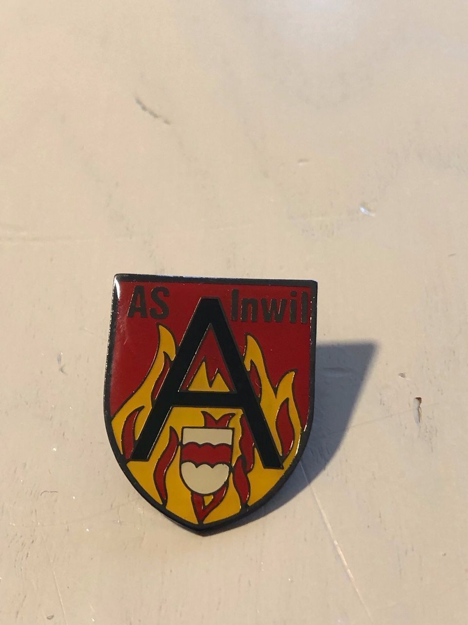 Placchette & Badge: Feuerwehr Pin AS Inwil – Usato da Gurmels venduto da Sanara