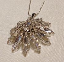Collier pendentif fleur cristal de Swarovski ✨ (50)