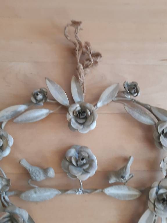 Tutte le decorazioni: Haustürschmuck aus leicht Metall hellbraun/Silber  – Usato da Aesch BL venduto da aem_66x5 1