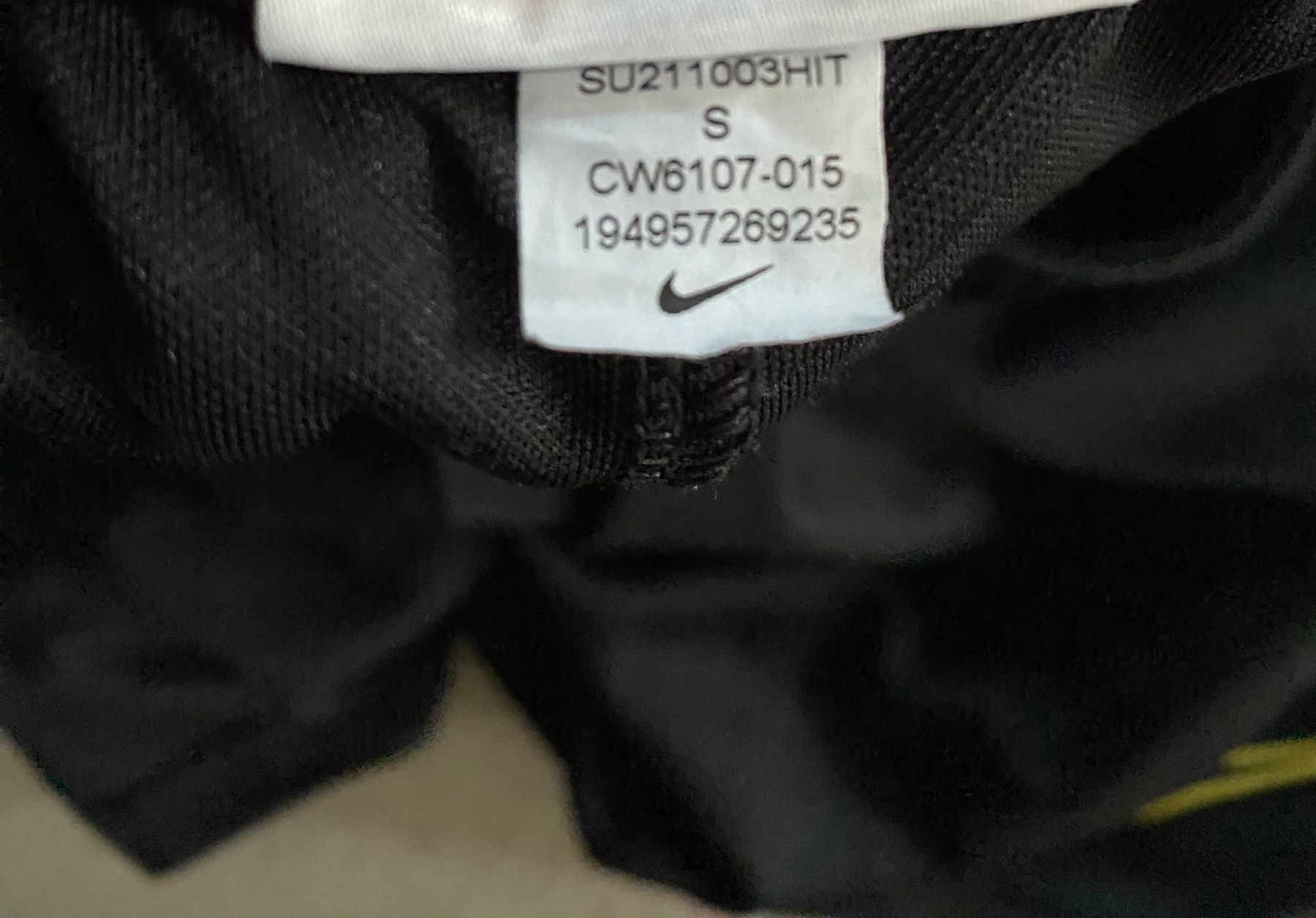 Nike Pantaloni: Short Nike - Taille S – Usato da Rossemaison venduto da Carduelis 2