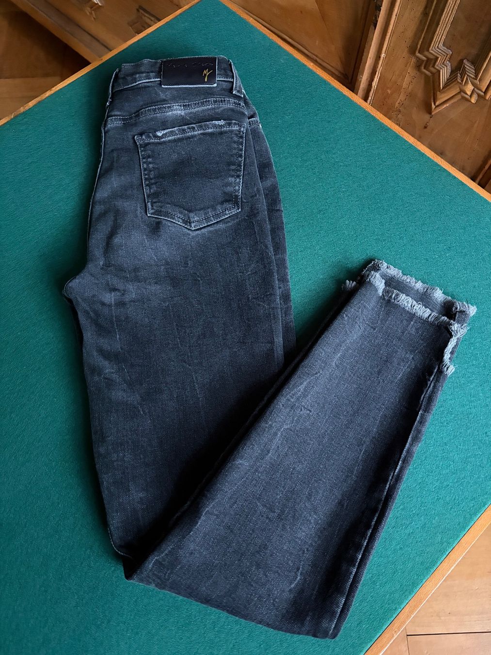 Manila Grace Jeans: MANILA GRACE  Jeans mit hoher Taille  Größe 29 – Usato da Interlaken venduto da Bona55 9