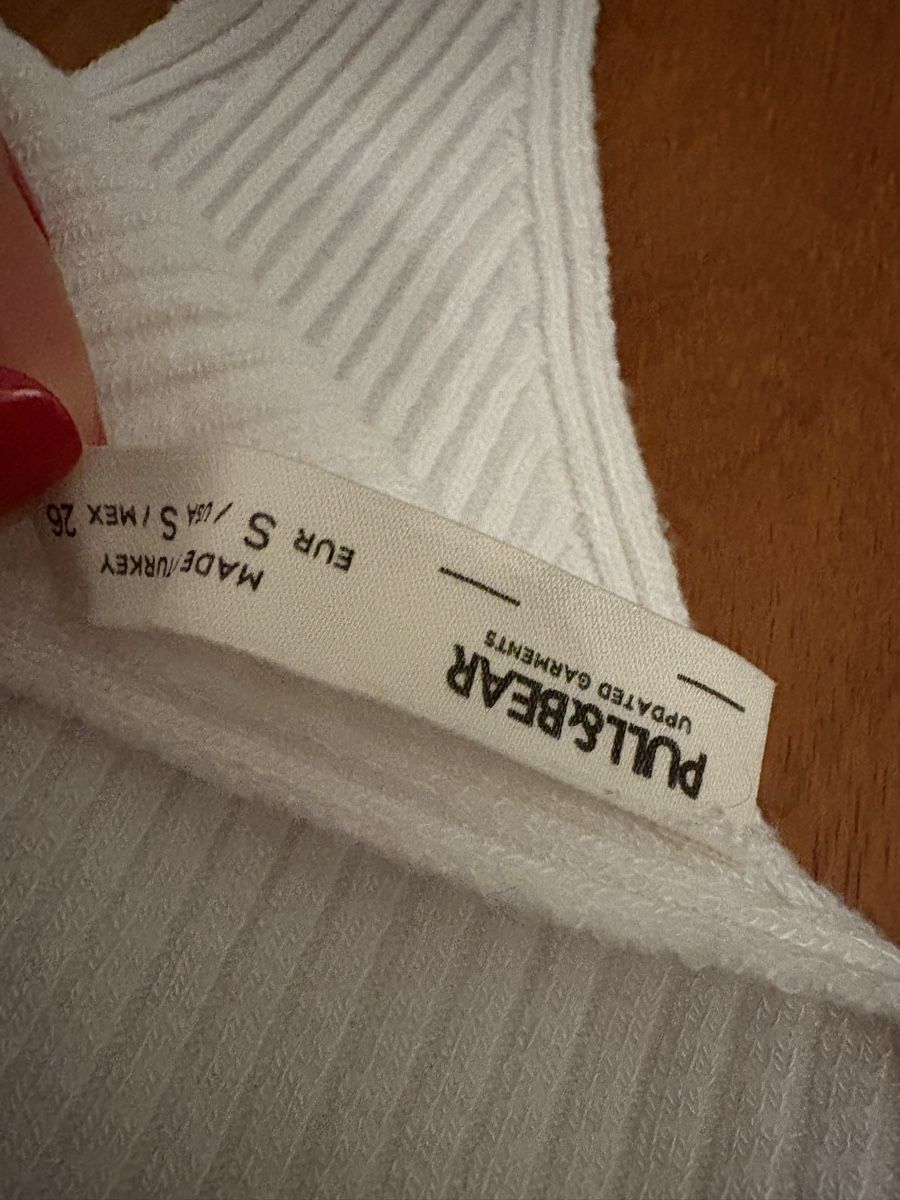 Pull&Bear Tops: Top/Shirt weiss – Neu (gemäss Beschreibung) aus Embrach von ale_v5qn 1