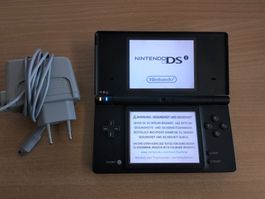 Spielkonsole Nintendo DSi schwarz gebraucht mit Netzteil