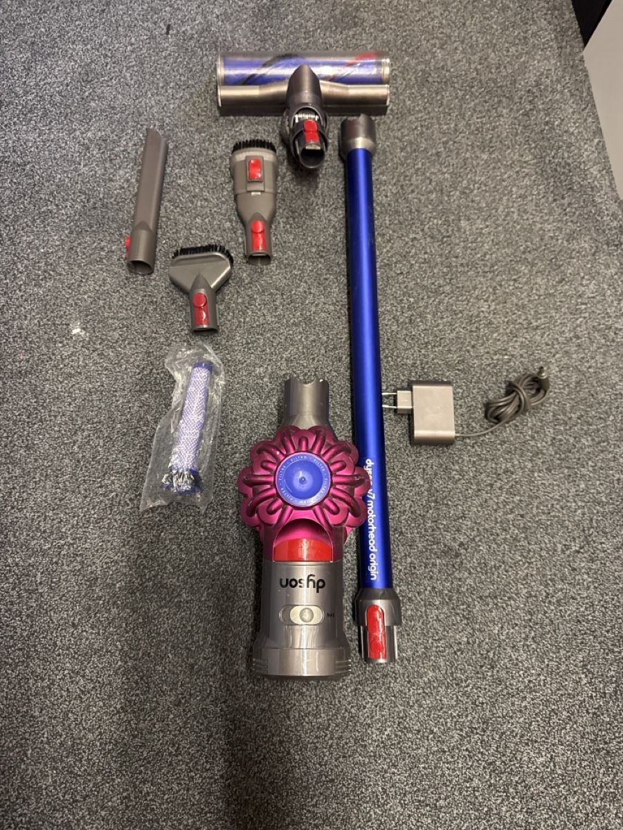 Dyson Aspirapolveri & Accessori: Dyson v7 Motorhead Origin – Usato da Landquart venduto da Nnf007 1