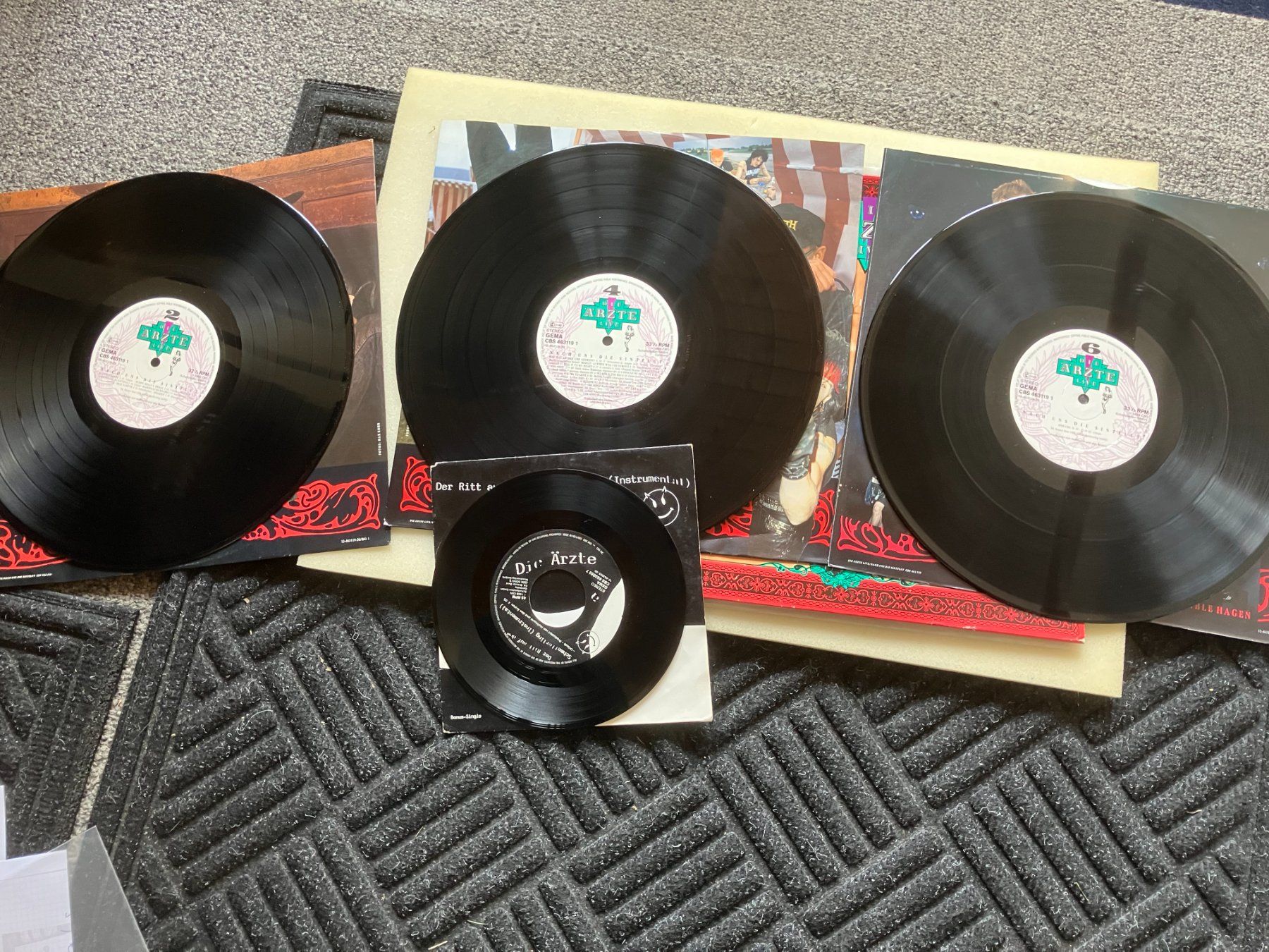 Dischi in vinile: Die Ärzte – Usato da Aarwangen venduto da Jukebox3 7