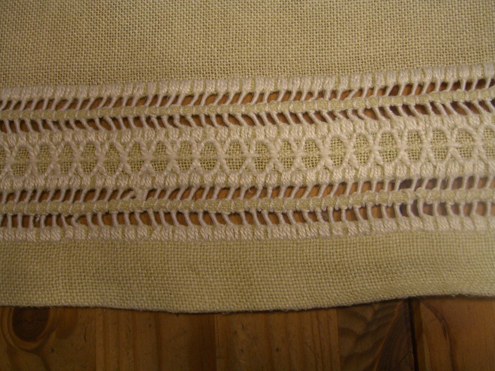 Coperte: schöne Tischdecke / Läufer, Handarbeit – Usato da Winterthur venduto da Gaia 3