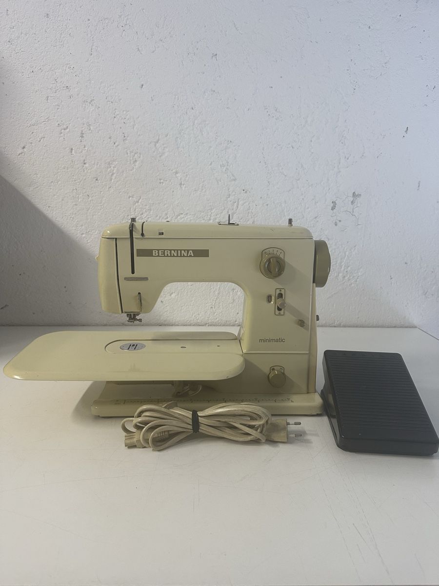 Macchine da cucire: Bernina Minimatic 707 Nähmaschine – Usato da Zetzwil venduto da ZB05 4