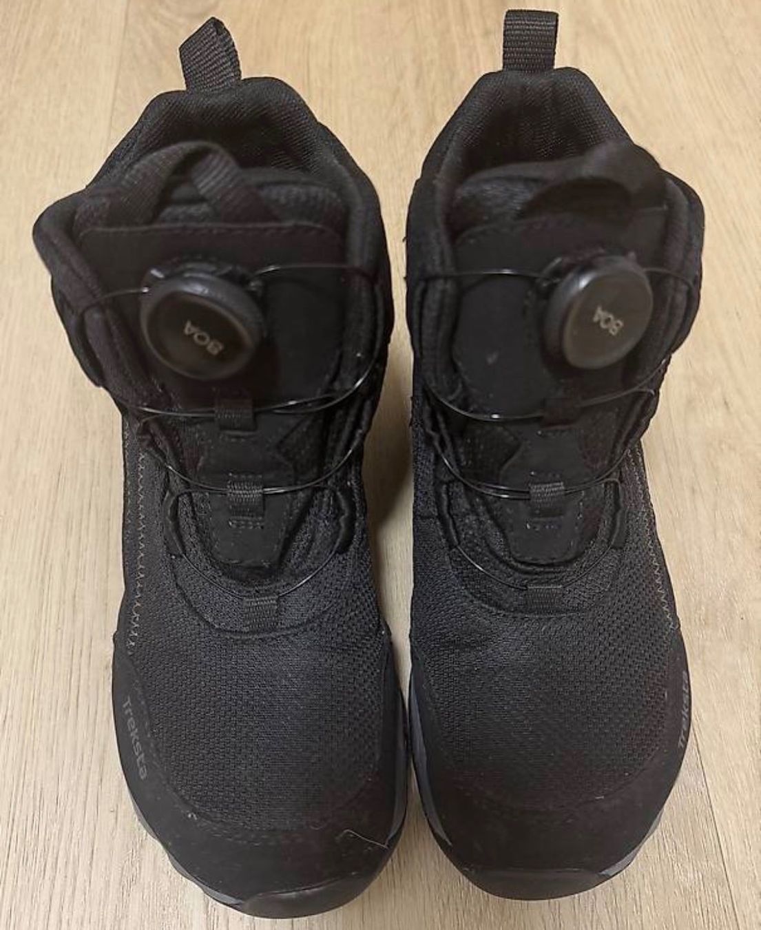Scarpe per ragazzi: Treksta Kinderboots, Grösse 33, wie neu – Usato da Bachenbülach venduto da Elcomaster