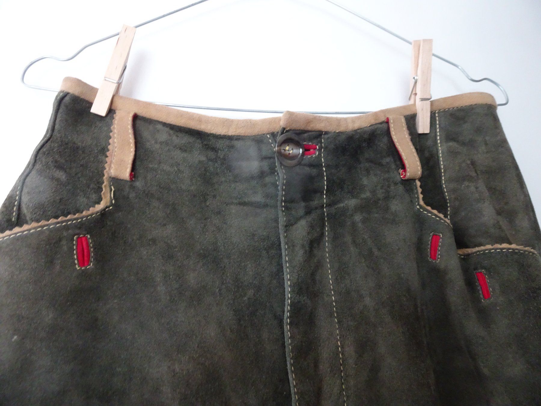 Completi & Tailleur: Wunderschöner Wildleder-Hosenanzug – Nuovo (secondo la descrizione) da männedorf venduto da purzelchen 5