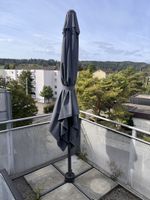 Sonnenschirm mit Platten