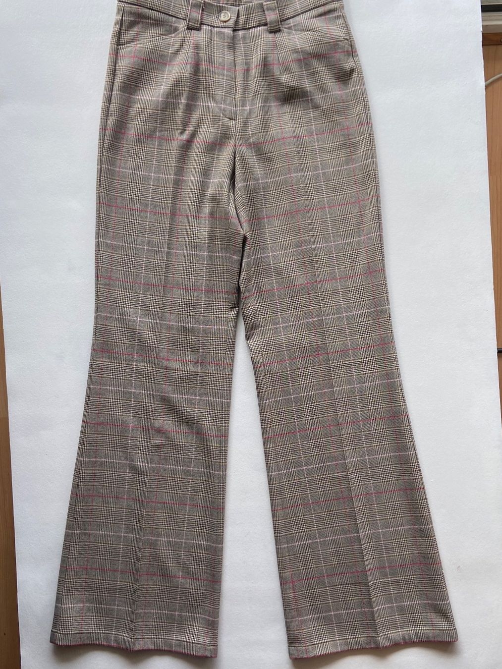 Pantaloni: Damen-Karohose: Grösse 34, "Best Connections" – Usato da Lenzburg venduto da han_bx8b
