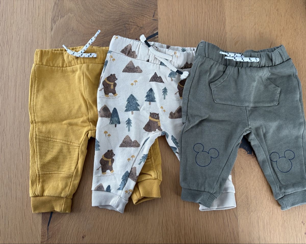 C&A Pantaloni: Hosen Grösse 68 – Usato da Bütschwil venduto da Fdu_9606