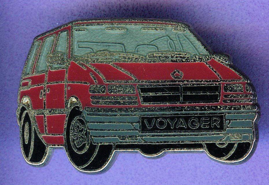 Chrysler Plaketten & Abzeichen: Chrysler  VOYAGER   bordorot – Gebraucht aus Winterthur von Sammleroase