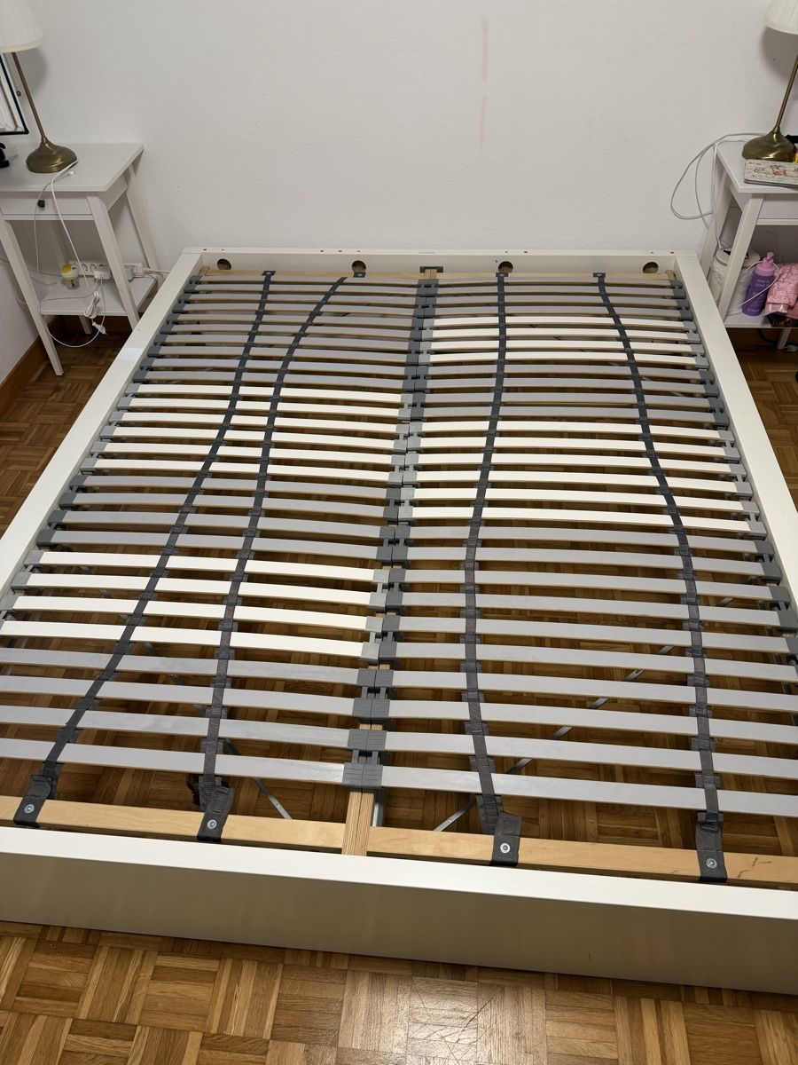 Ikea Letti: Ikea Malm Bett mit Lattenrost 160x200 – Usato da Langenthal venduto da E.Mersin 1