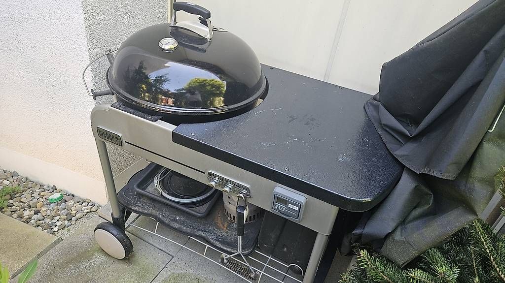 Griglie: Weber Performer Deluxe Premium GBS – Usato da Dielsdorf venduto da fasttrade01