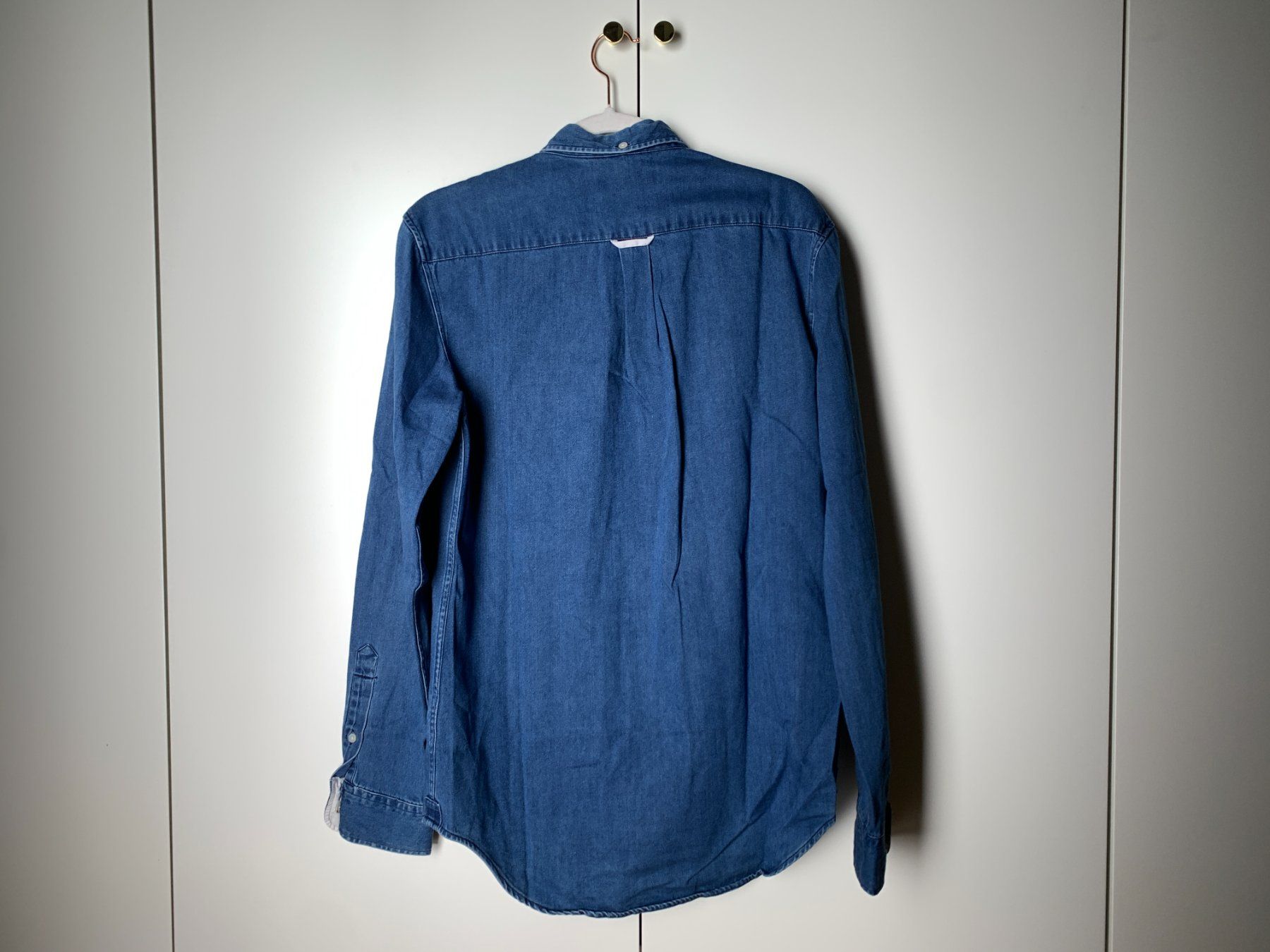 Hemden: Assembly Label Jeanshemd Button-Down, Grösse M – Gebraucht aus Zürich von lor_s6l8 1