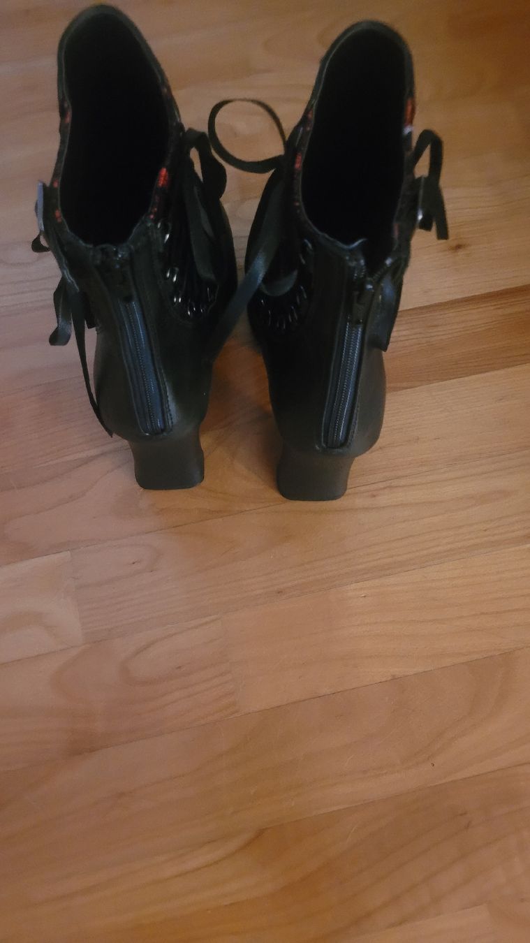 Scarpe da donna: Gothic Stiefeletten Damen – Nuovo (secondo la descrizione) da Seltisberg venduto da Jerrys_Modellbau 1