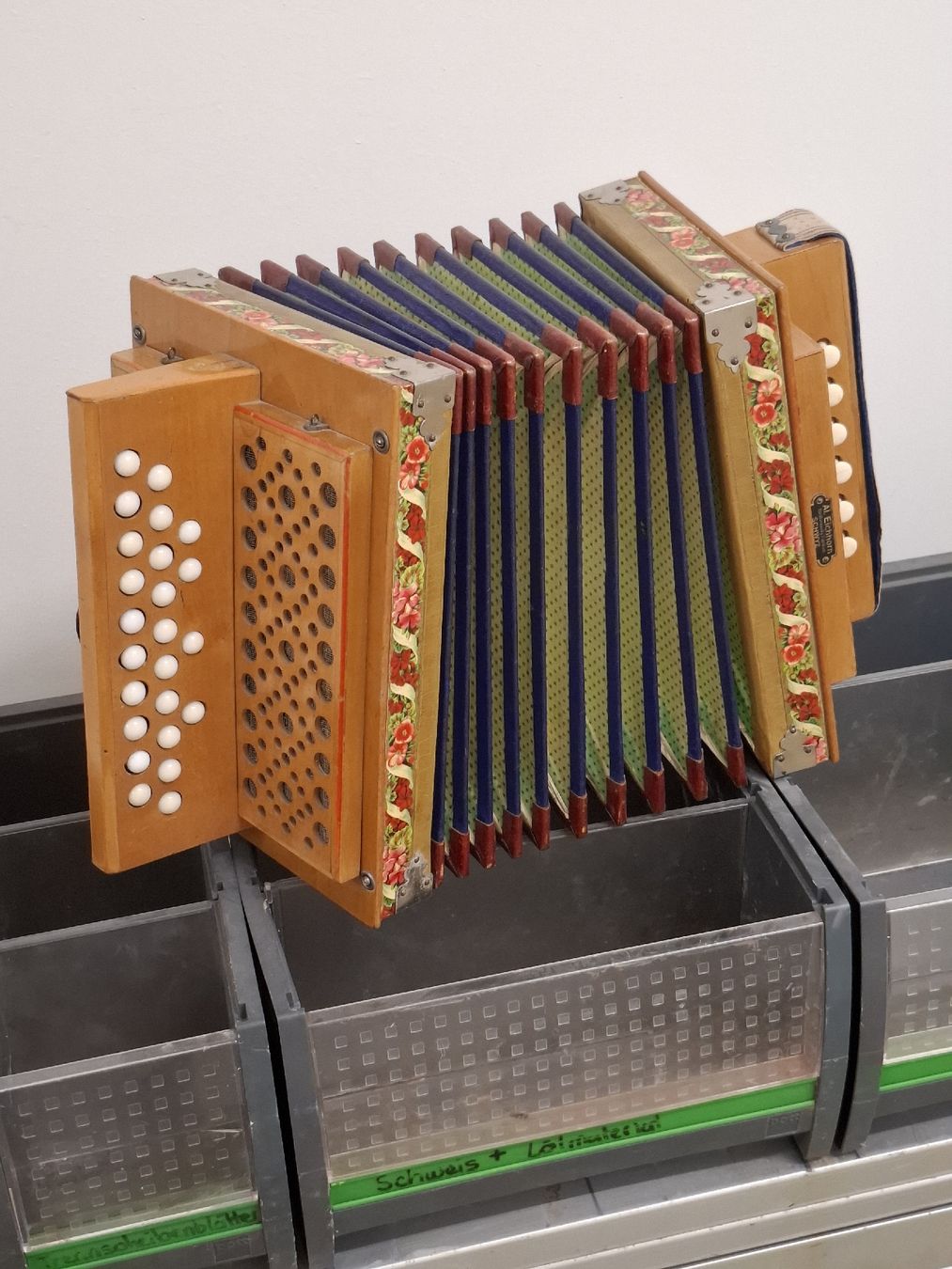 Eichhorn Musikinstrumente: Eichhorn orgeli – Gebraucht aus Villeneuve von BibiVintage 5