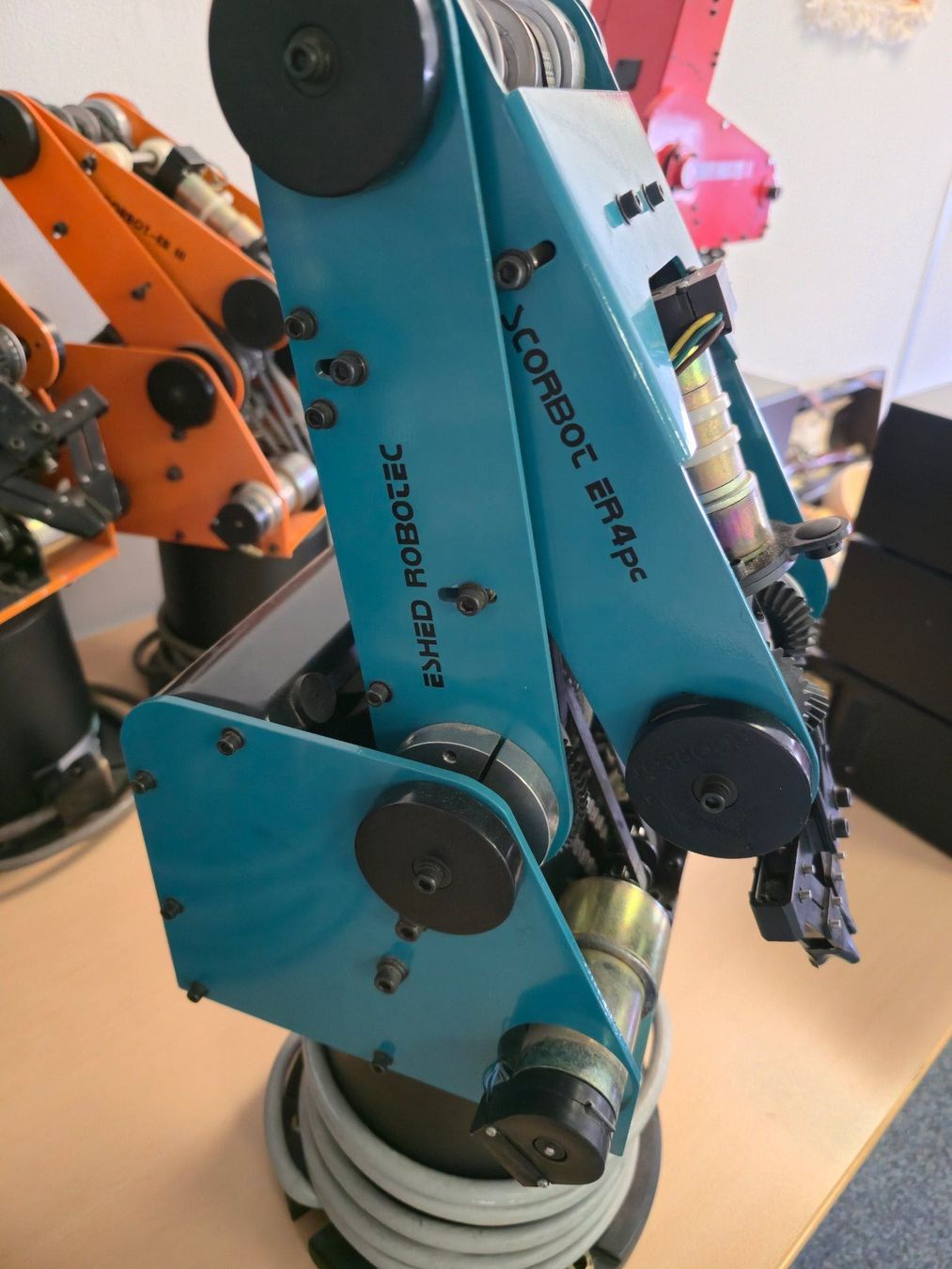 Mitsubishi Tutte le macchine: Roboterarme Paket Movemaster Scorbot ER4U ER4PC – Usato da Dietlikon venduto da sop_qr7v 6