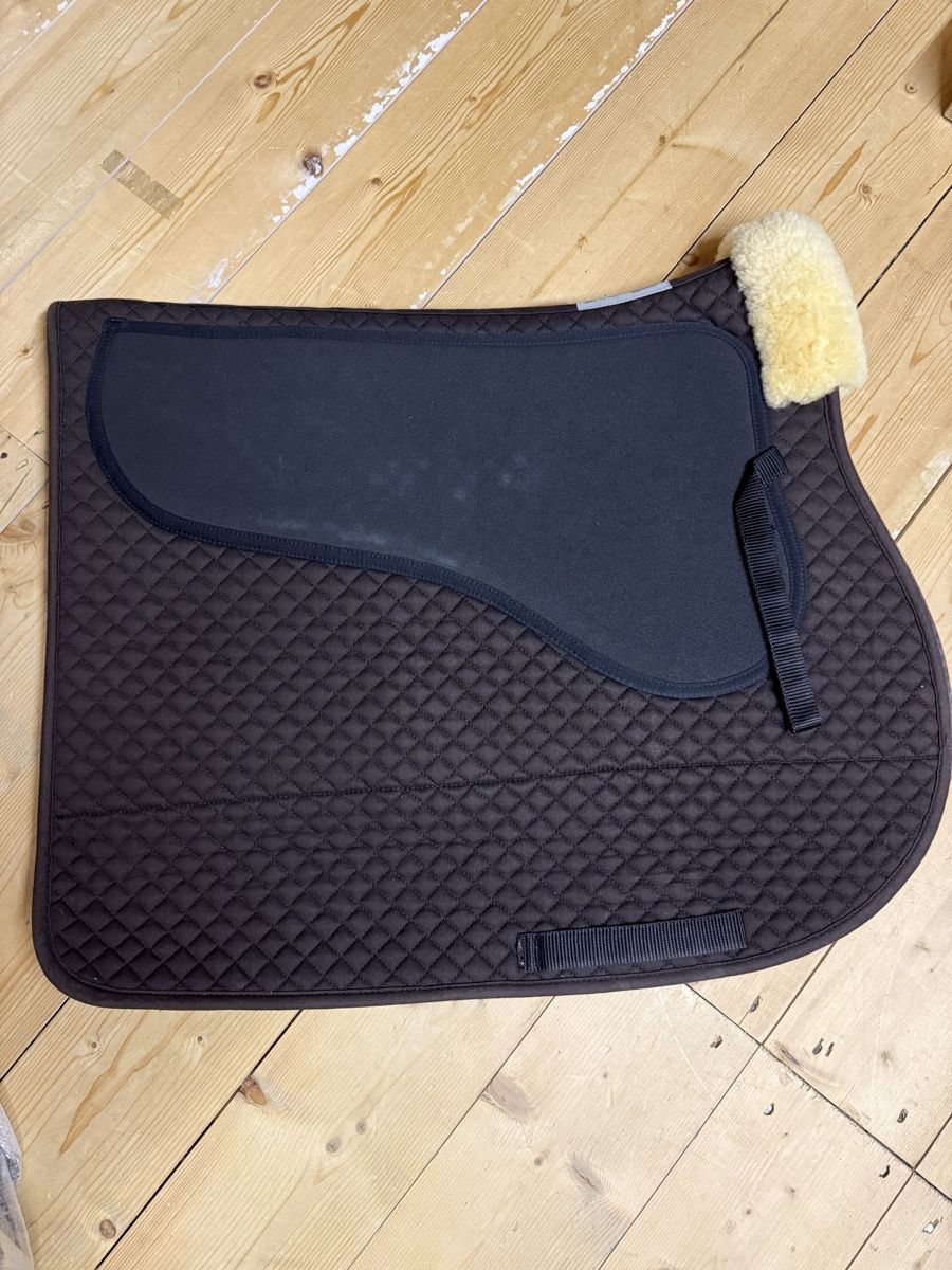 Selle & Accessori: Equest Schabracke Antirutsch – Nuovo (secondo la descrizione) da Eptingen venduto da GT-ServiceandRepair