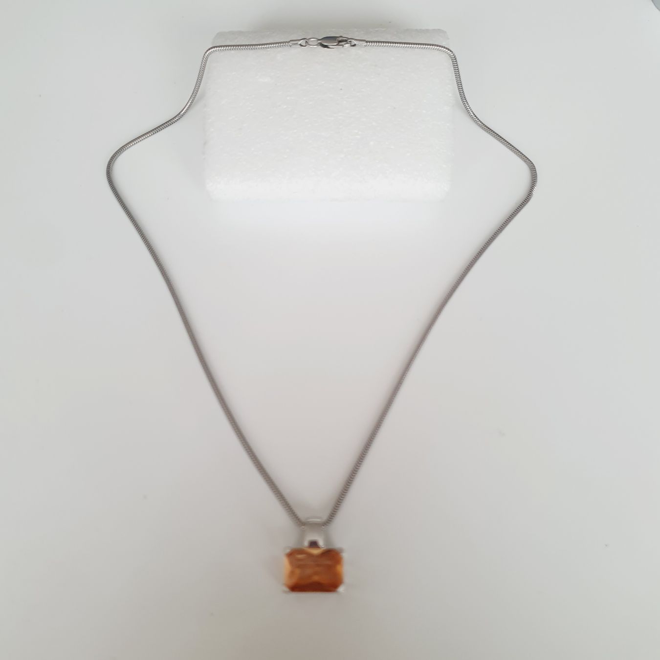 Catenine: Silber  Halskette mit orangem Stein, 925 Silber – Usato da Kreuzlingen venduto da Wunderkiste123