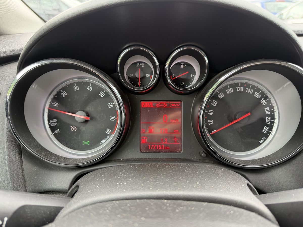 Opel Automobili: Opel Astra J 16 ST 2013 B5b – Usato da Mollis venduto da BSL10 9