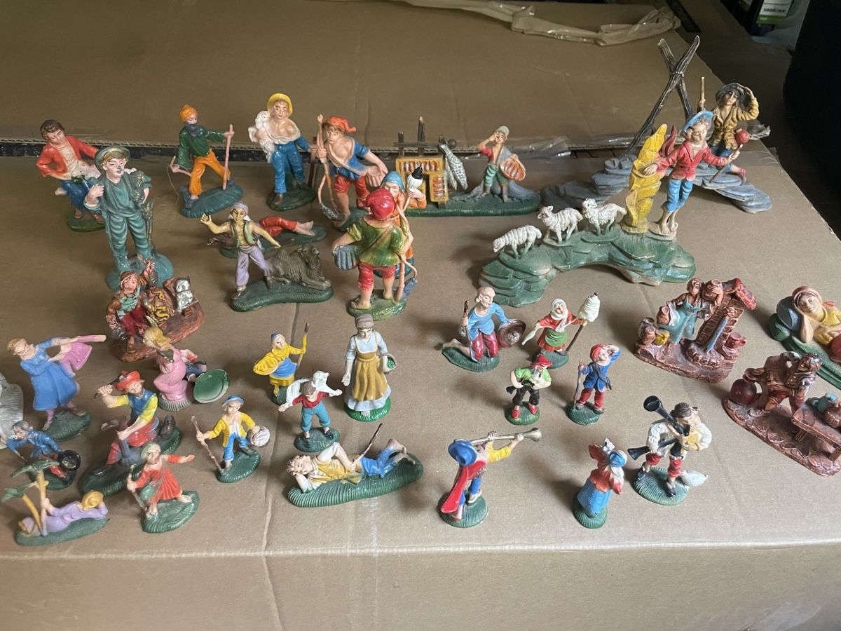 Toutes les décorations: Krippenpuppen – D'occasion à Wohlen AG par moonlightbae10 2