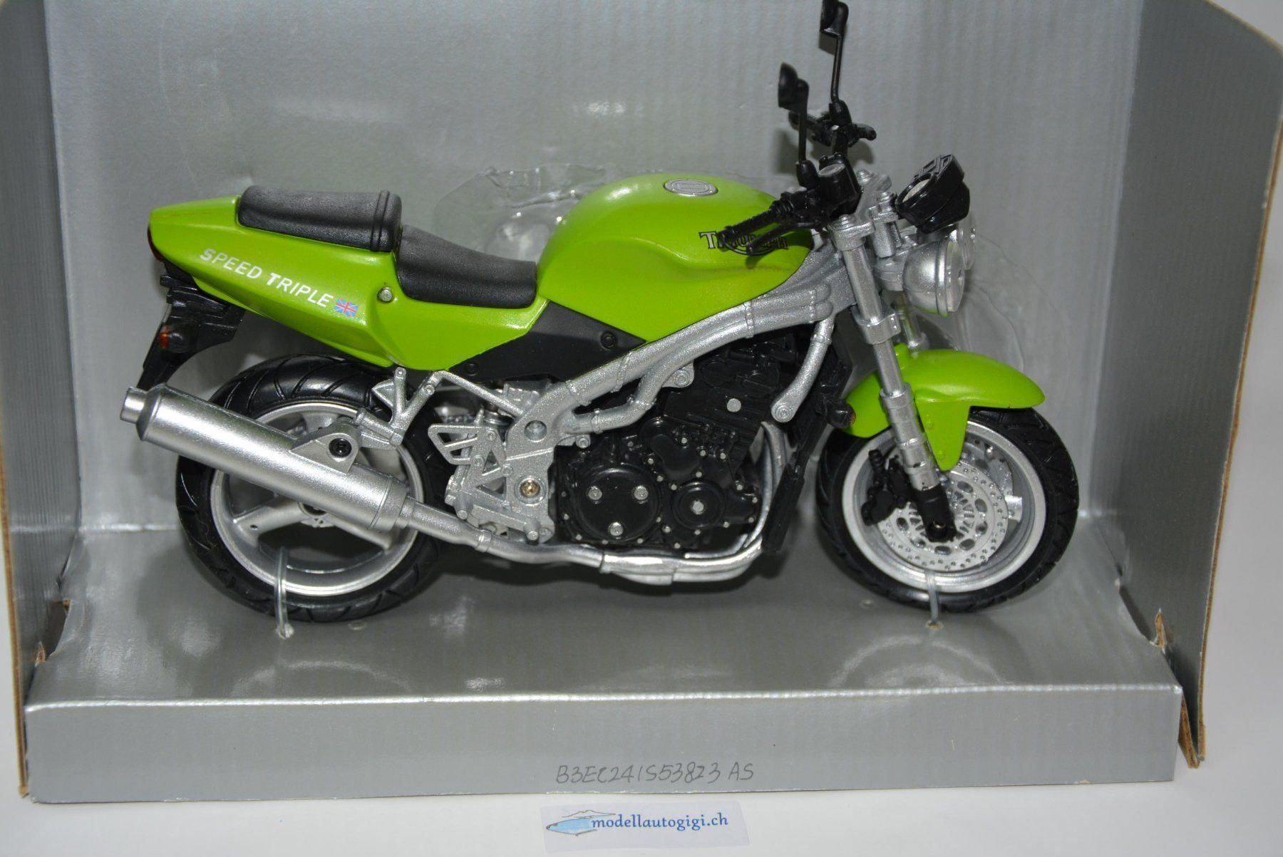 Kit di modellismo & Modellini statici: Triumph Speed Triple , NewRay , 1:12 – Nuovo e nell'imballaggio originale da Goldach venduto da Feivel9 2