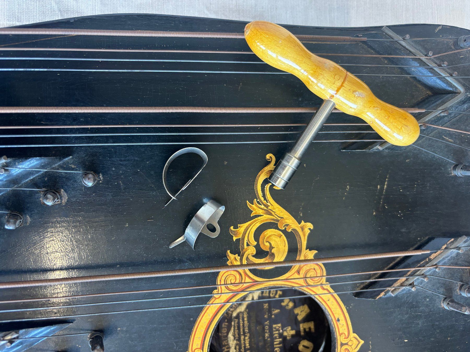 Musikinstrumente: Akkordzither Aeol Amerika antik – Gebraucht aus Suhr von Brocki-Suhr 8