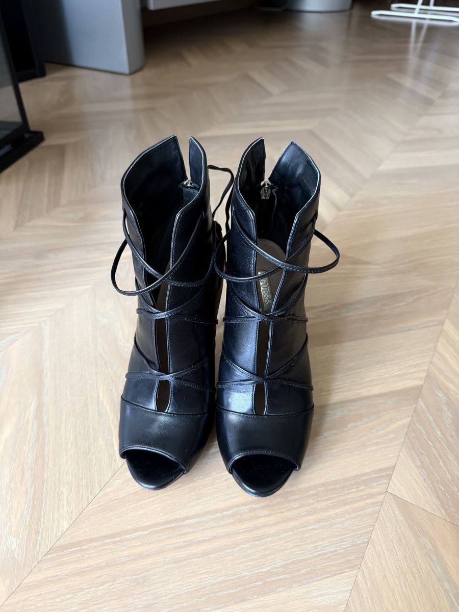Guess Damenschuhe: Guess Leder Stiefeletten schwarz Groesse 37 – Gebraucht aus Luzern von avi_5cpl 5