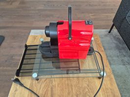 Nespresso Inissia Kapselmaschine inklusive Kapselhalter